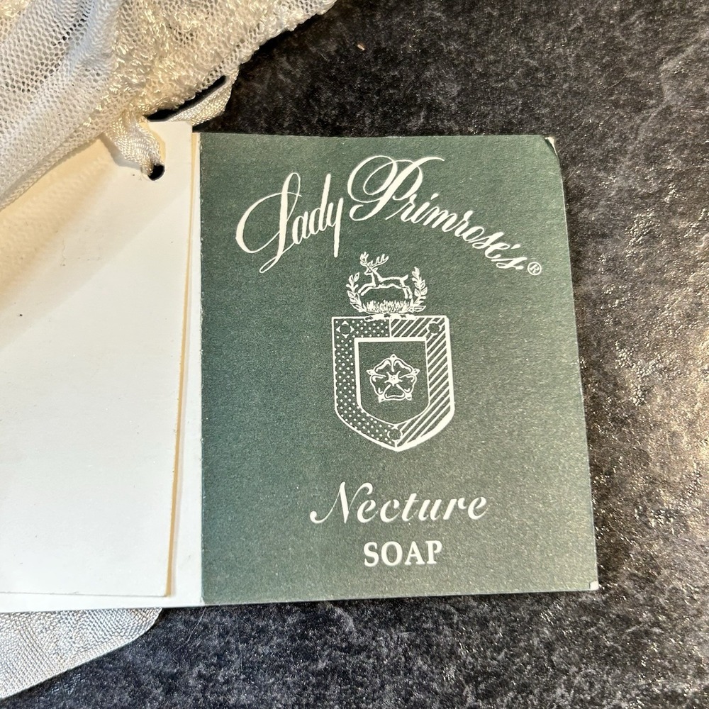 Lady Primrose Necture Dual Pour‎ Cream & Glycerin 3 oz Soap W Lace Exfoliant Sac - Picture 4 of 7